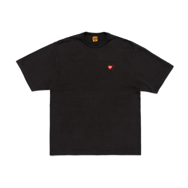 HEART BADGE BLACK T-SHIRT